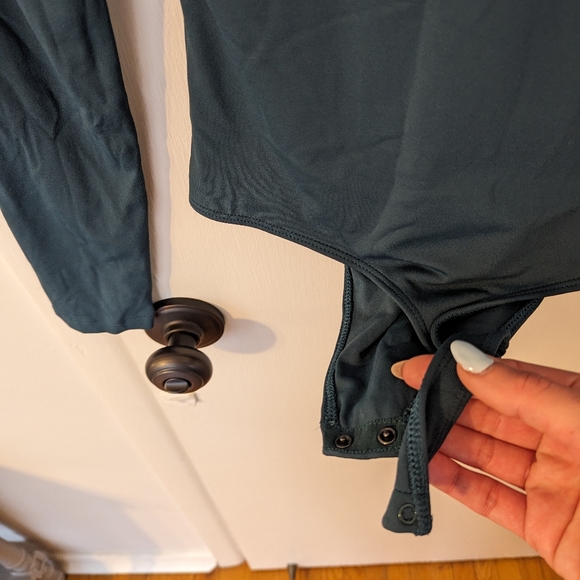 Aritzia Babaton bodysuit - Picture 3 of 4